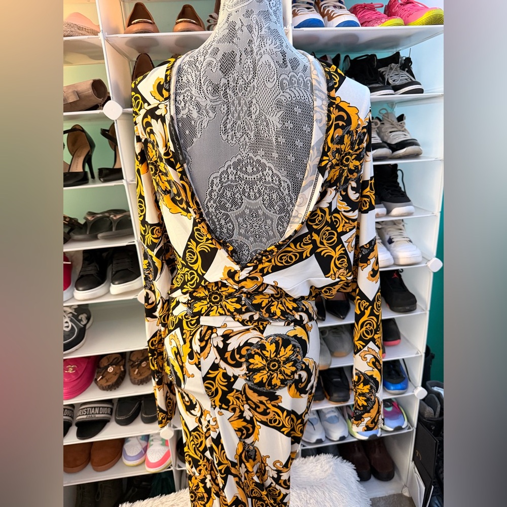 Symphony Yellow and Black Long Sleeve Dress - Picture 4 of 6